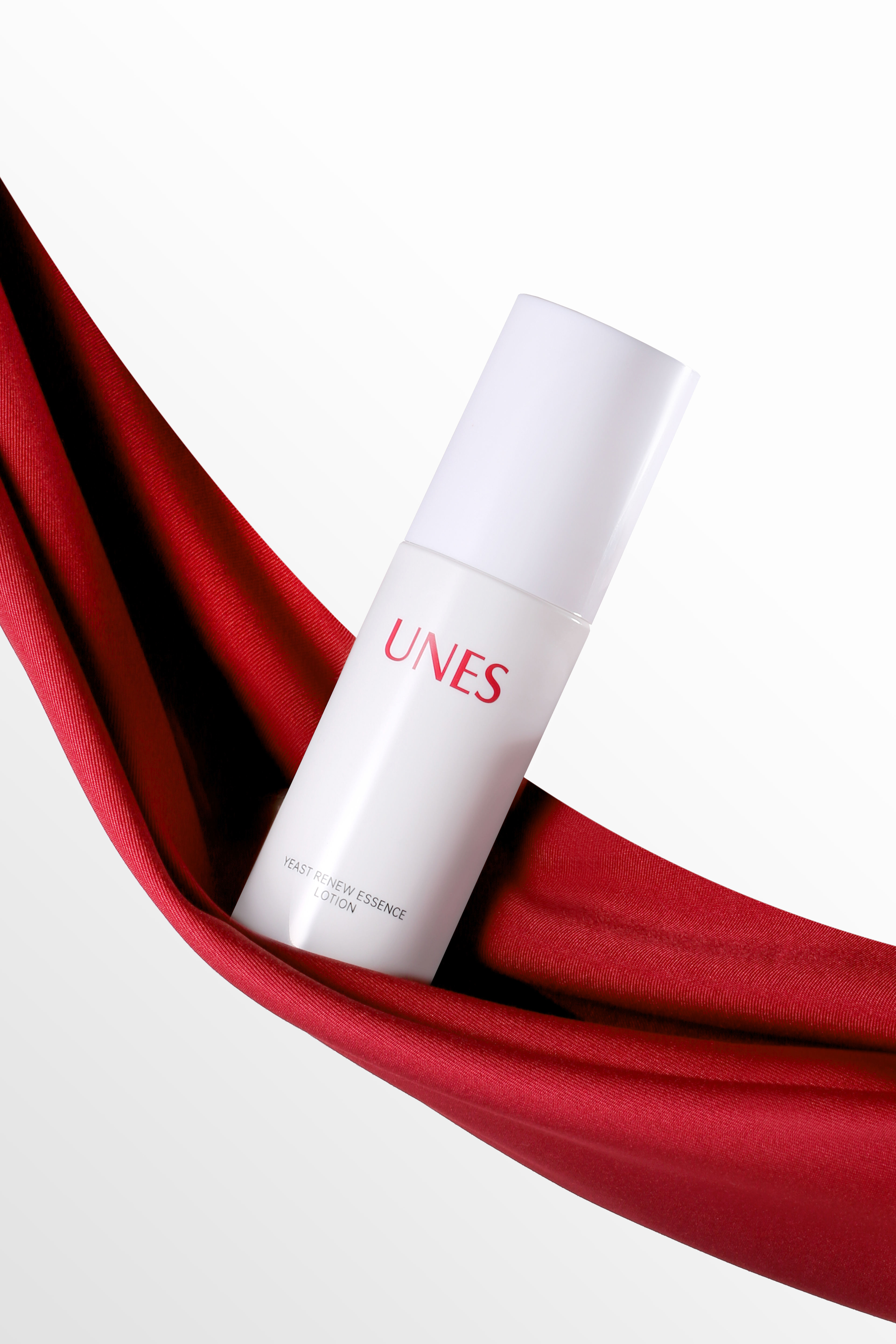 UNES Yeast Renew Essence Lotion